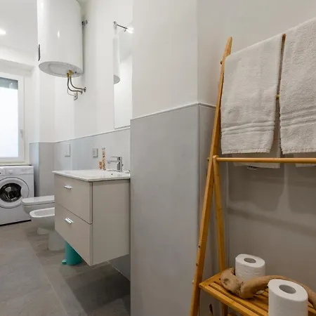 Apartment Canelli House Turin